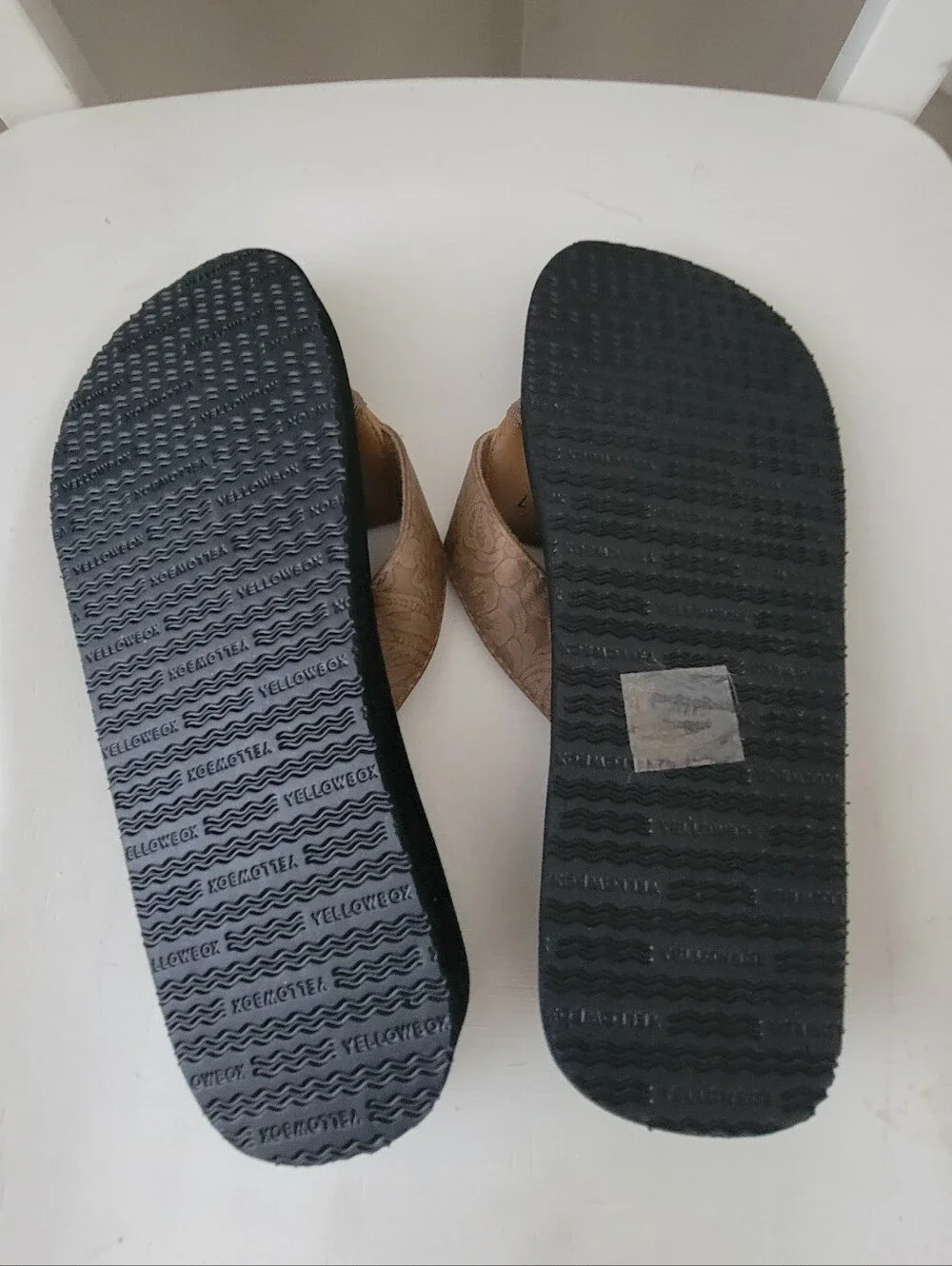 Yellow Box Black Footbed Brown Strap Flip Flops - Picture 2 of 2